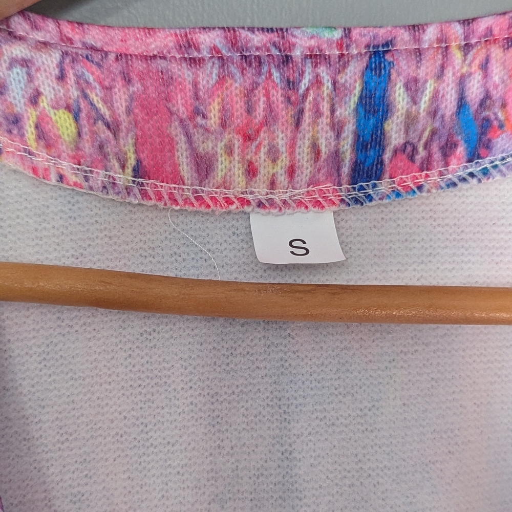 Women's Floral Abstract‎ Button Up Cardigan - Picture 5 of 11